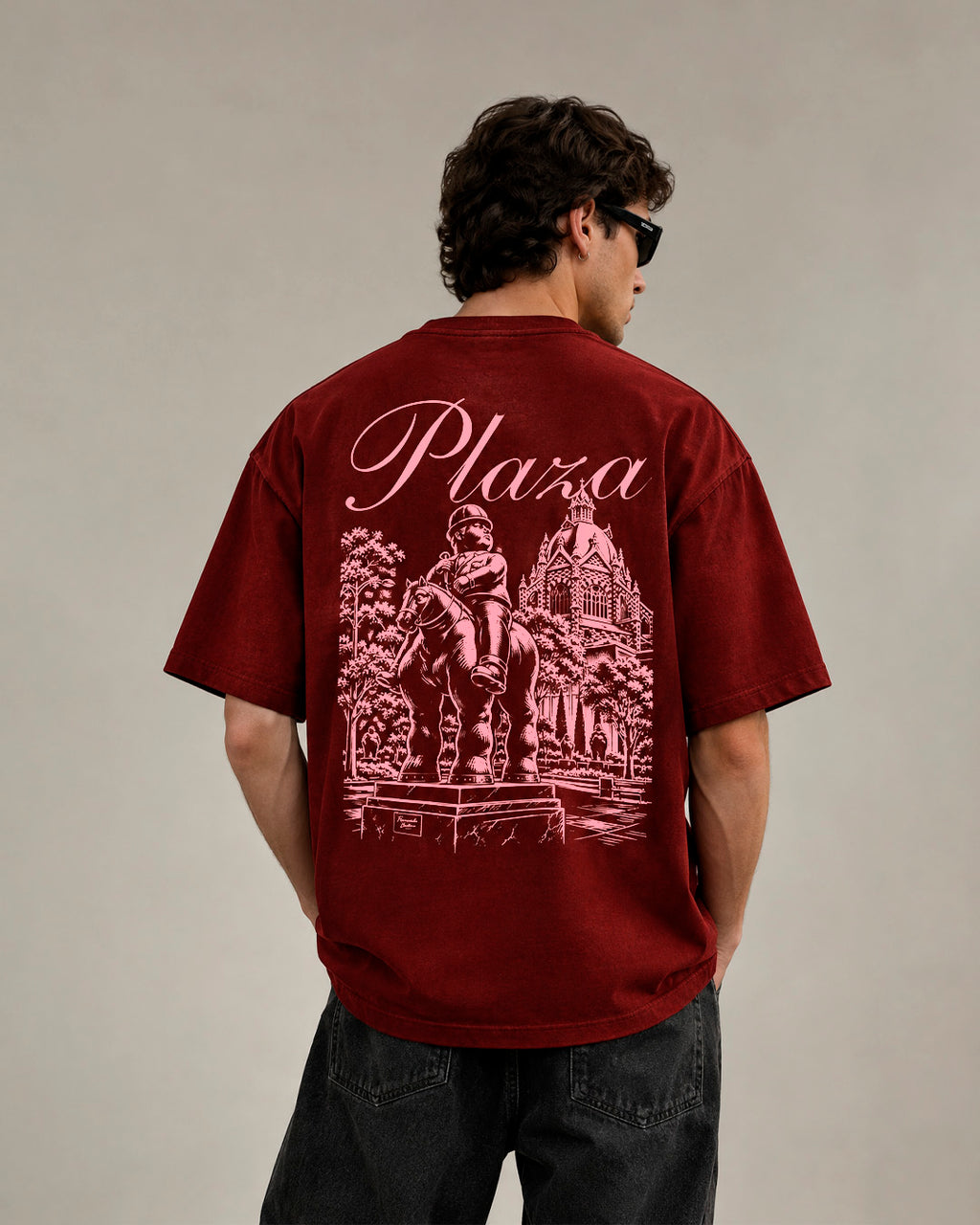 Camiseta Oversize Tropilustra - PLAZA